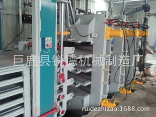 木工機械、壓板機、生態(tài)板熱壓機、模板條壓板機